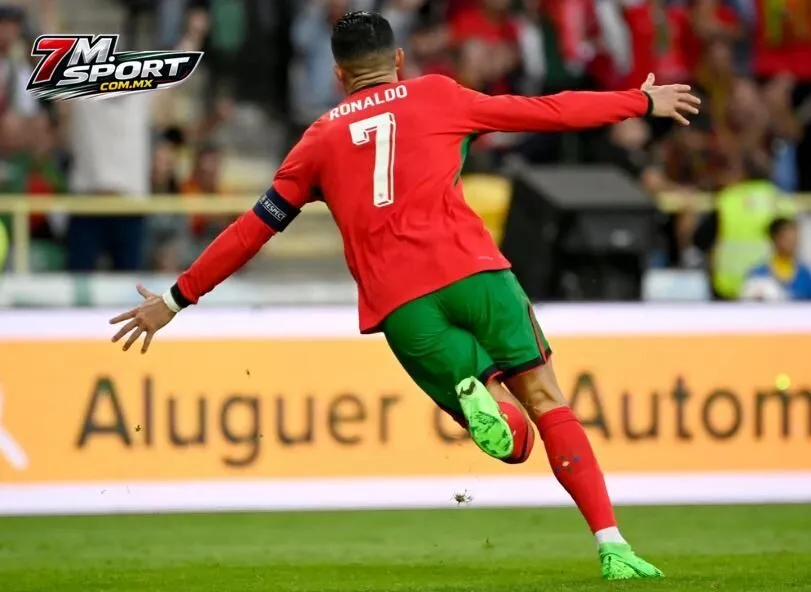 Ronaldo trong màu áo tuyển Bồ Đào Nha