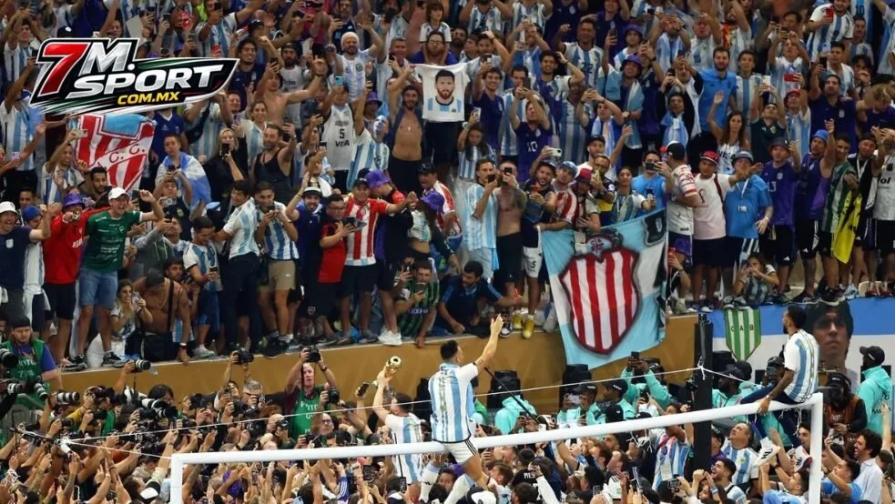 Không khí cuồng nhiệt tại World Cup